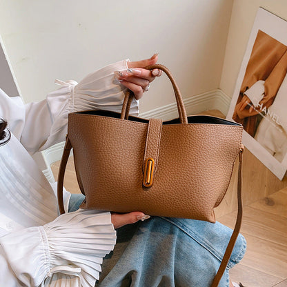 Nuvé - Bucket Bag